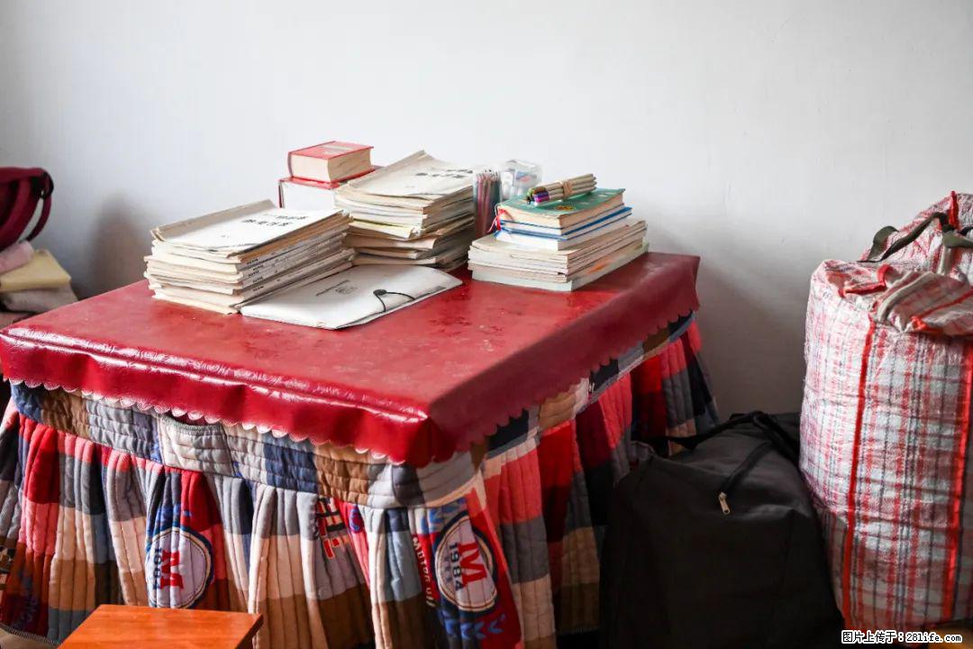 全网追的“扁担女孩”,找了一份暑假工,时薪12元 - 石河子生活资讯 - 石河子28生活网 shz.28life.com