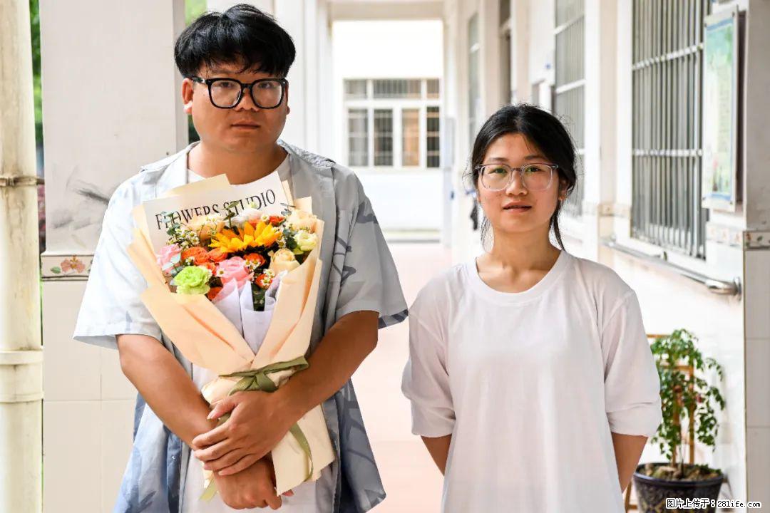 全网追的“扁担女孩”,找了一份暑假工,时薪12元 - 石河子生活资讯 - 石河子28生活网 shz.28life.com